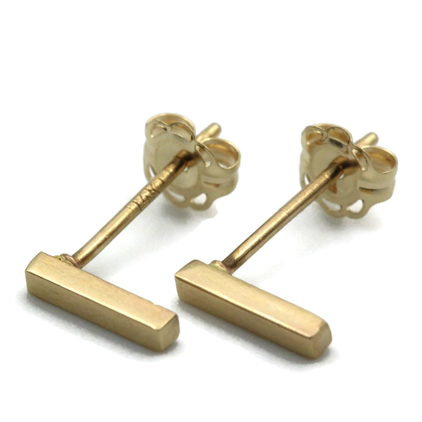 14k gold bar earrings, handmade by Rebecca Cordingley Jewellery